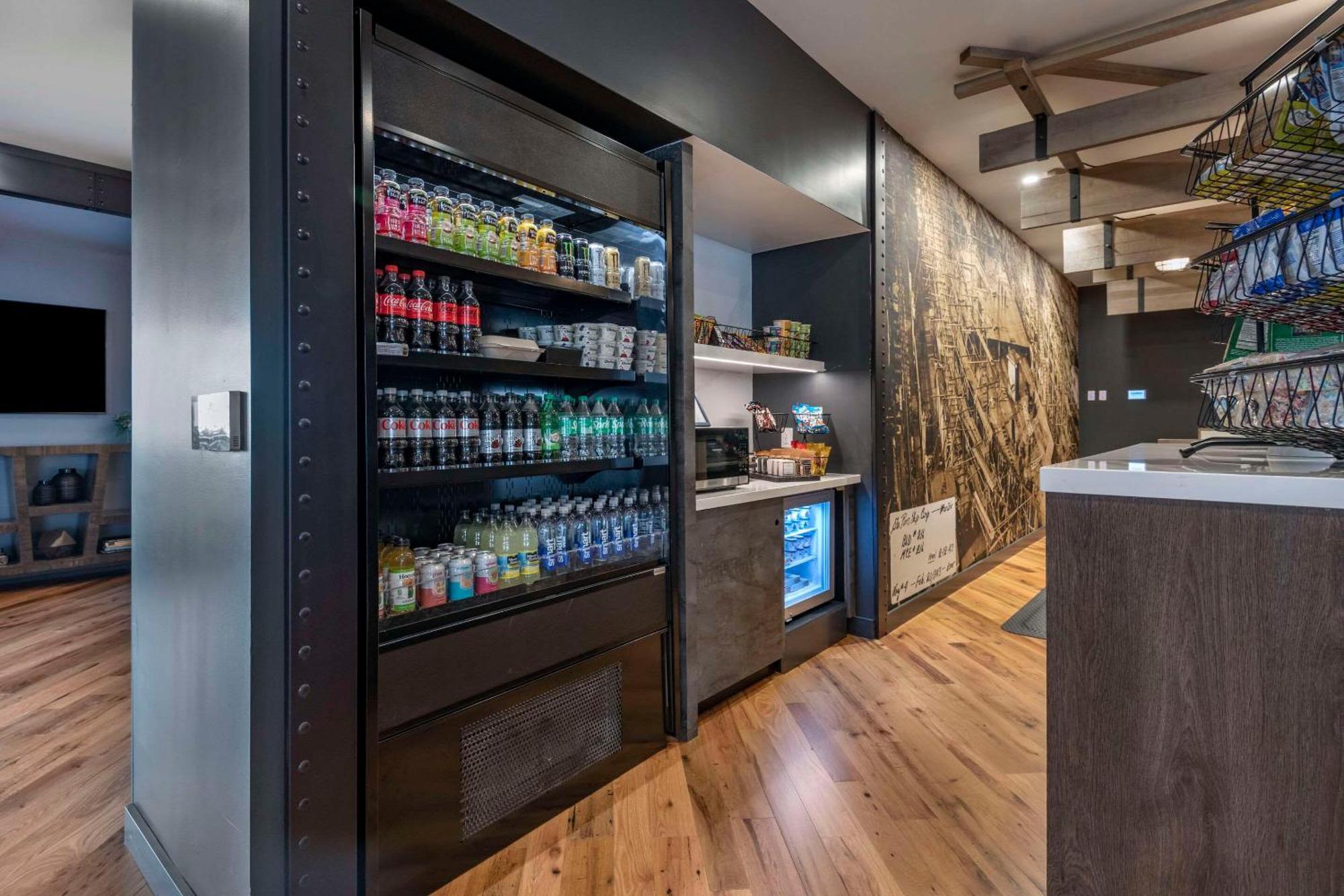 Cambria Hotel Portland Downtown Old Port Ngoại thất bức ảnh