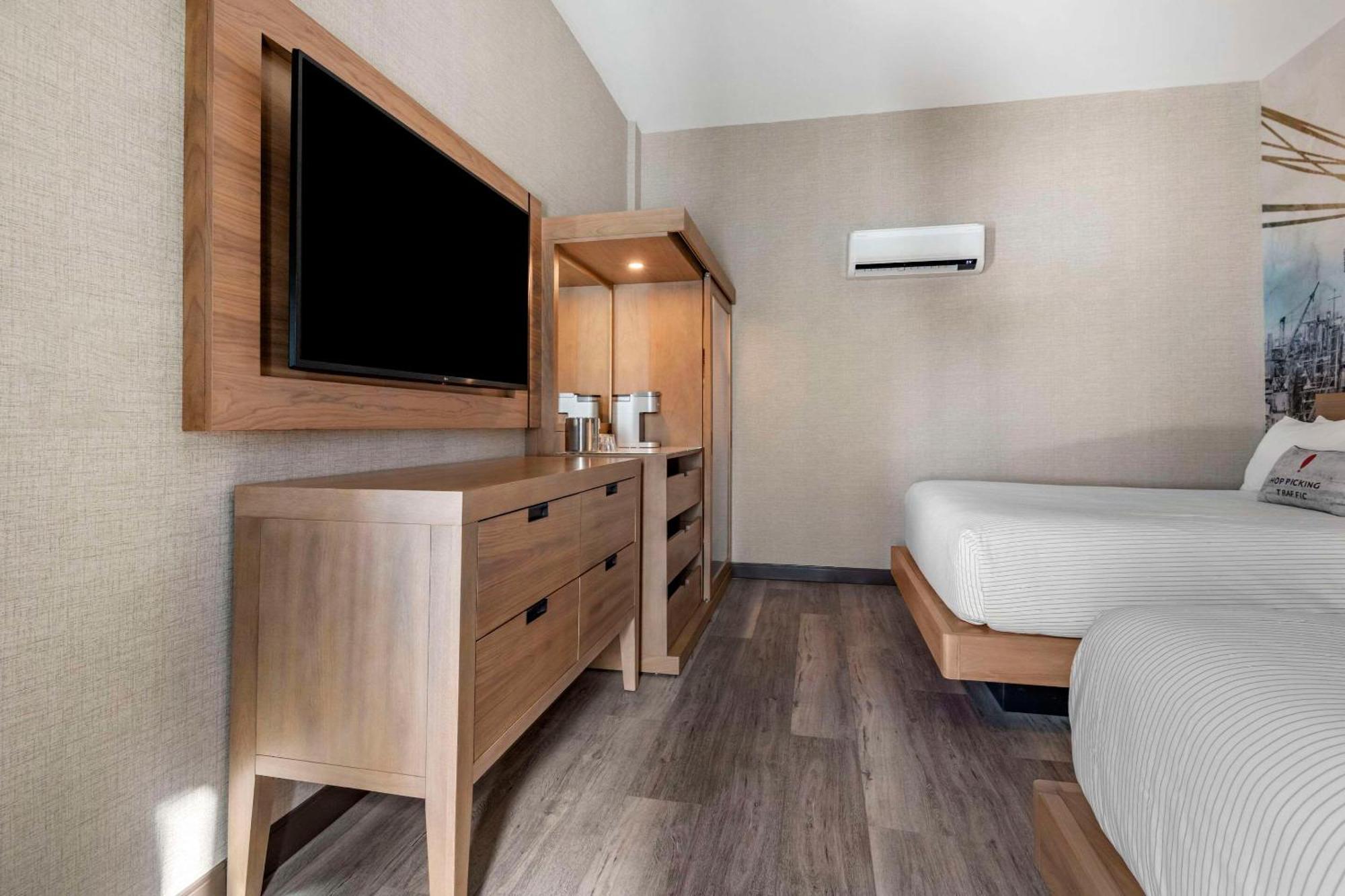 Cambria Hotel Portland Downtown Old Port Ngoại thất bức ảnh