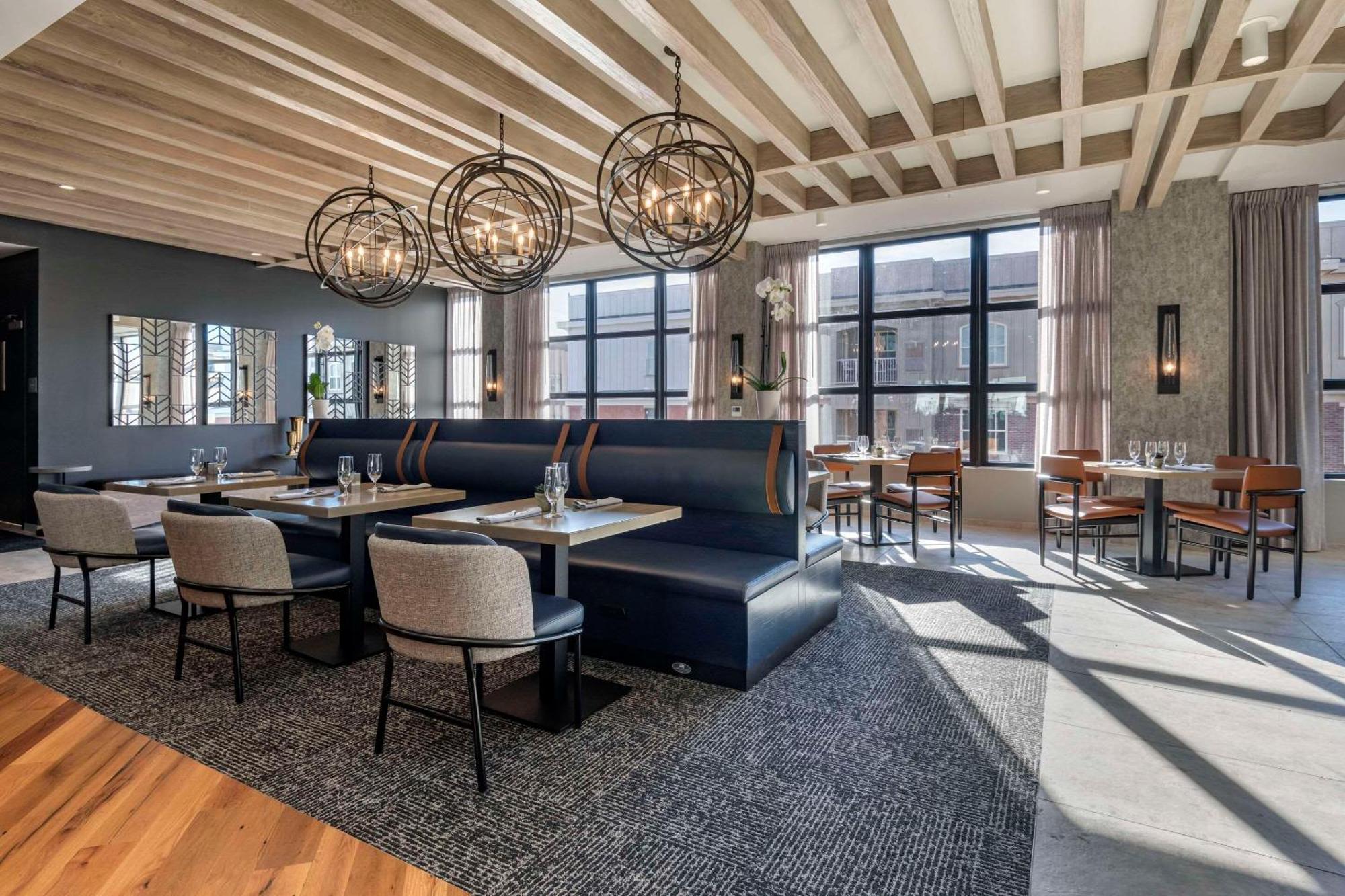 Cambria Hotel Portland Downtown Old Port Ngoại thất bức ảnh