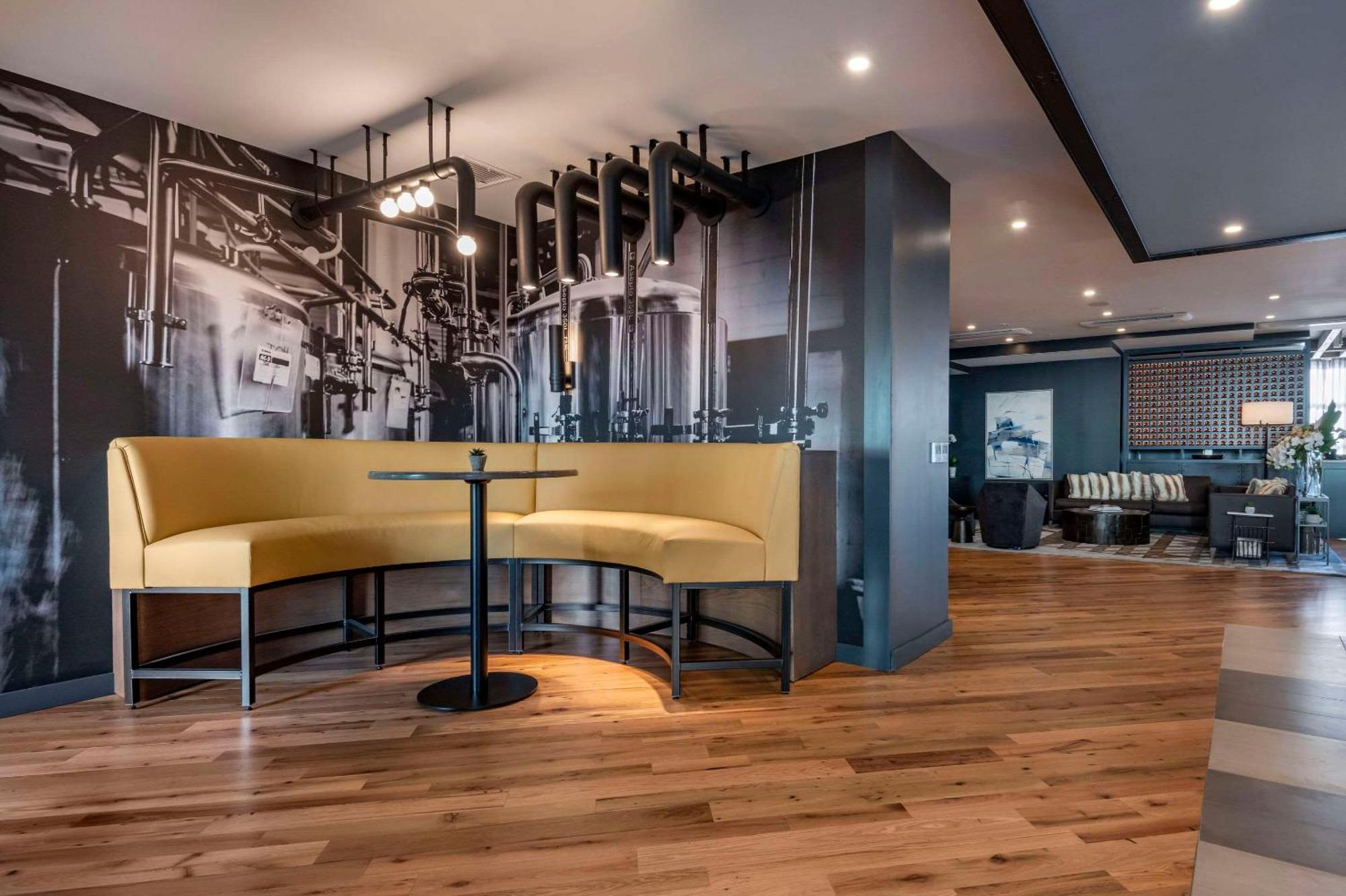 Cambria Hotel Portland Downtown Old Port Ngoại thất bức ảnh