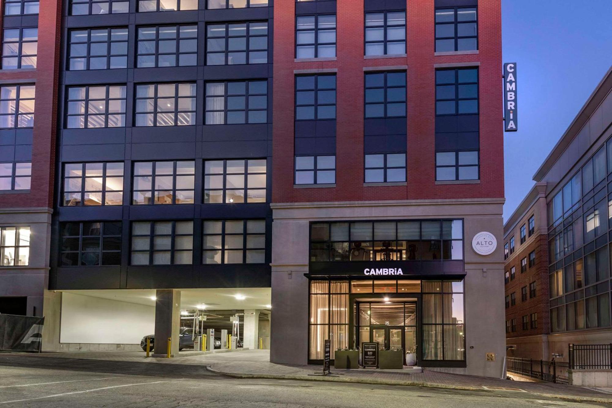 Cambria Hotel Portland Downtown Old Port Ngoại thất bức ảnh