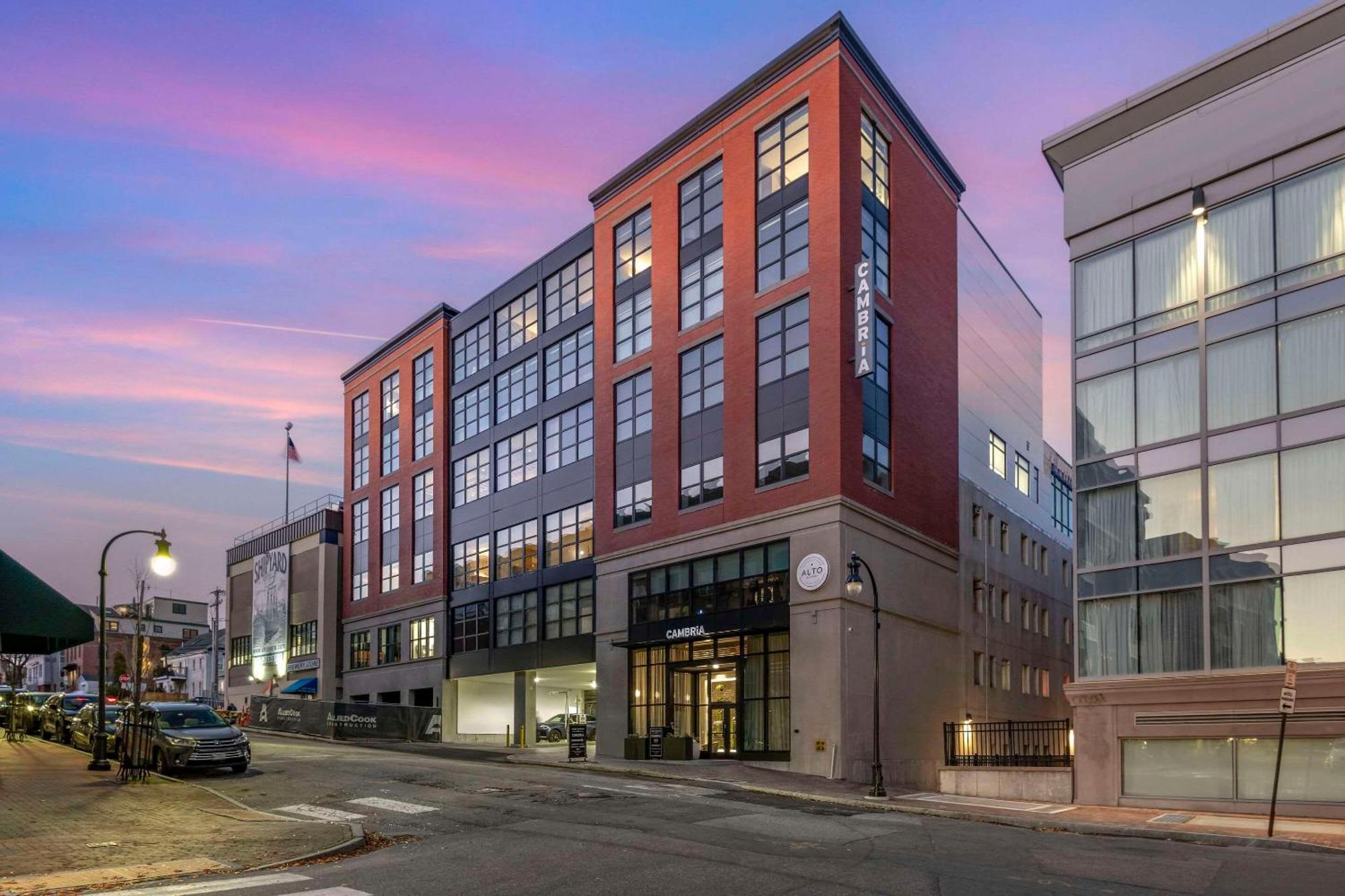 Cambria Hotel Portland Downtown Old Port Ngoại thất bức ảnh